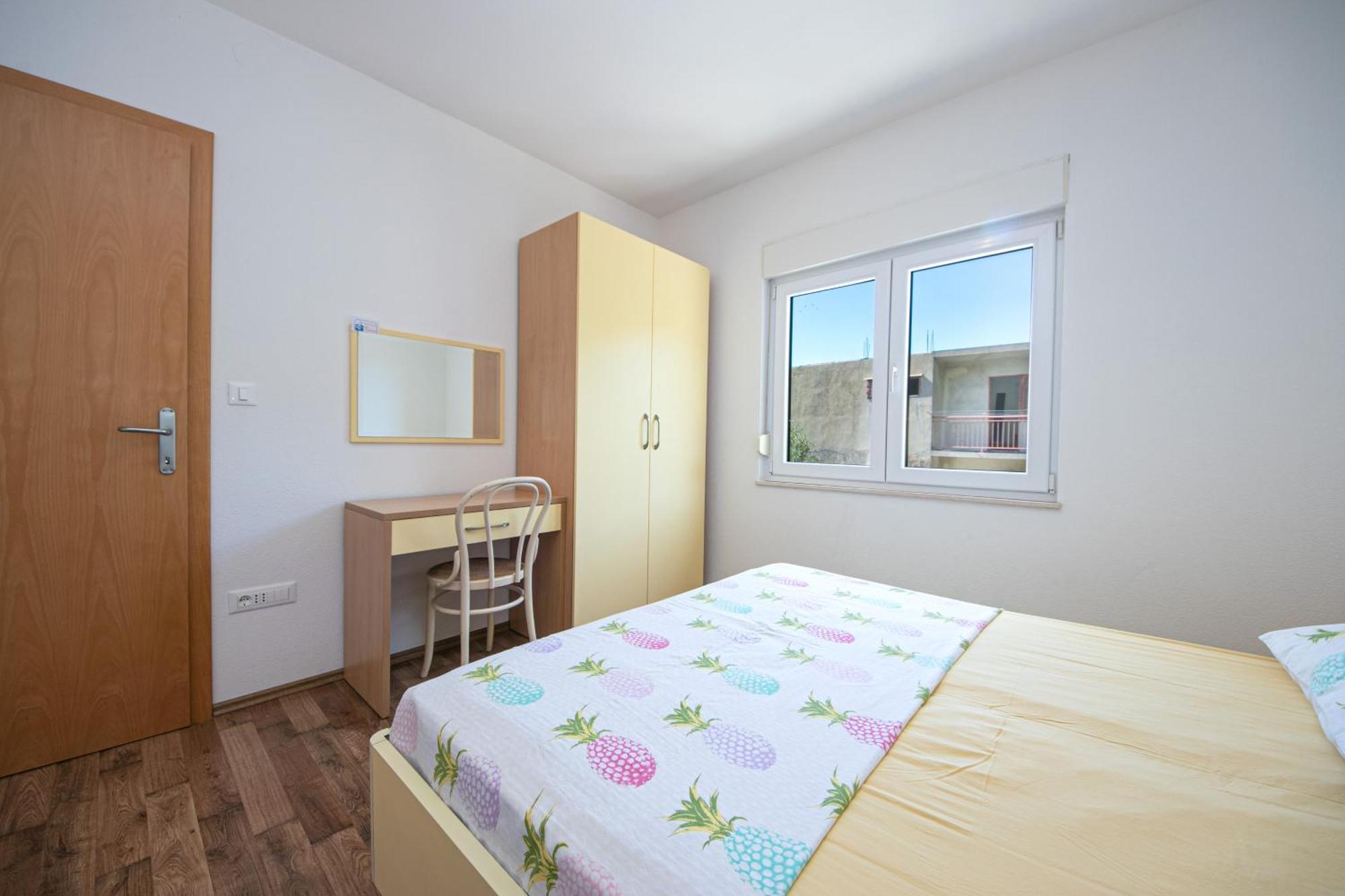 Apartments By The Sea Igrane, Makarska - 20014 Room photo